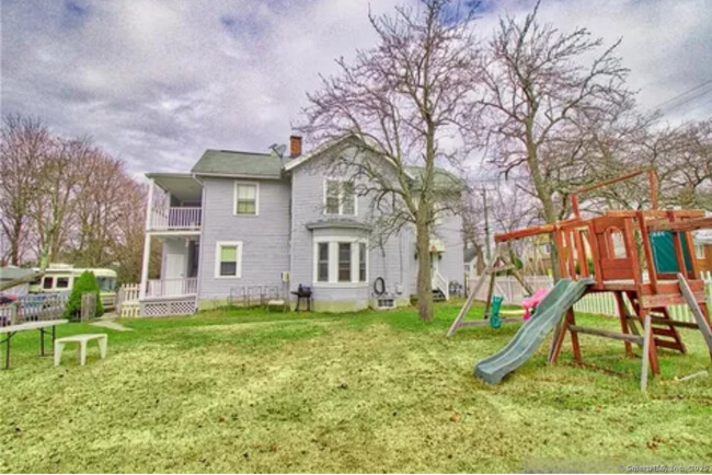 Building Photo - 751 Cooke St