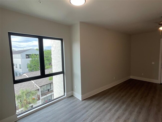 Foto del edificio - 2727 Houston Ave