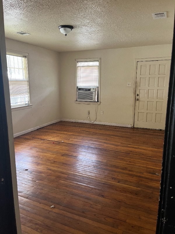 Foto del edificio - 4088 N Foster Dr