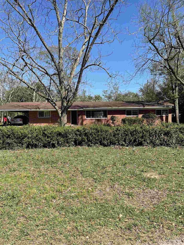 126 Pace Pkwy, Cantonment, FL 32533 House Rental in Cantonment, FL