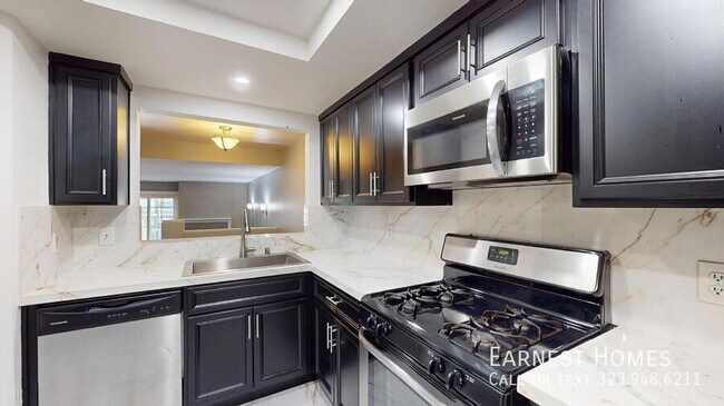 Foto del edificio - 6628 N Clybourn Ave