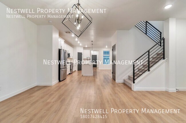 Building Photo - $500 OFF 1ST MONTH'S RENT - Newer 3-bed Ho...