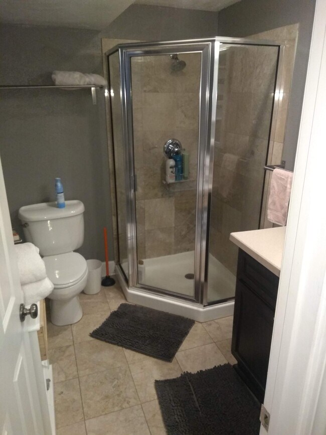 Foto del edificio - 2415 N Vine St