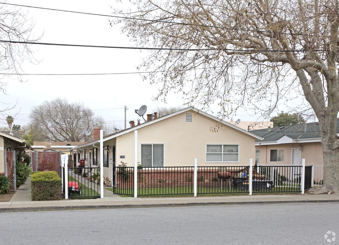 1127 Willow Rd, Menlo Park, CA 94025 Apartments Menlo Park, CA