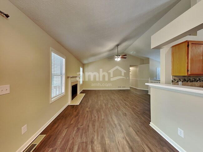 Foto del edificio - 2617 Marleigh Farm Rd NW