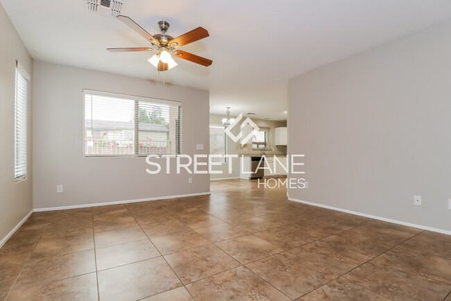 Foto del edificio - Charming 3 bedroom pool home in Goodyear!