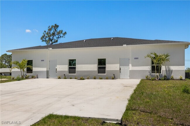 Building Photo - 4782-4784 Nelson Dr