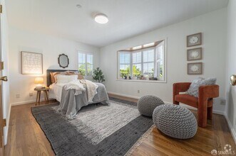 Building Photo - 2514 Alameda de las Pulgas