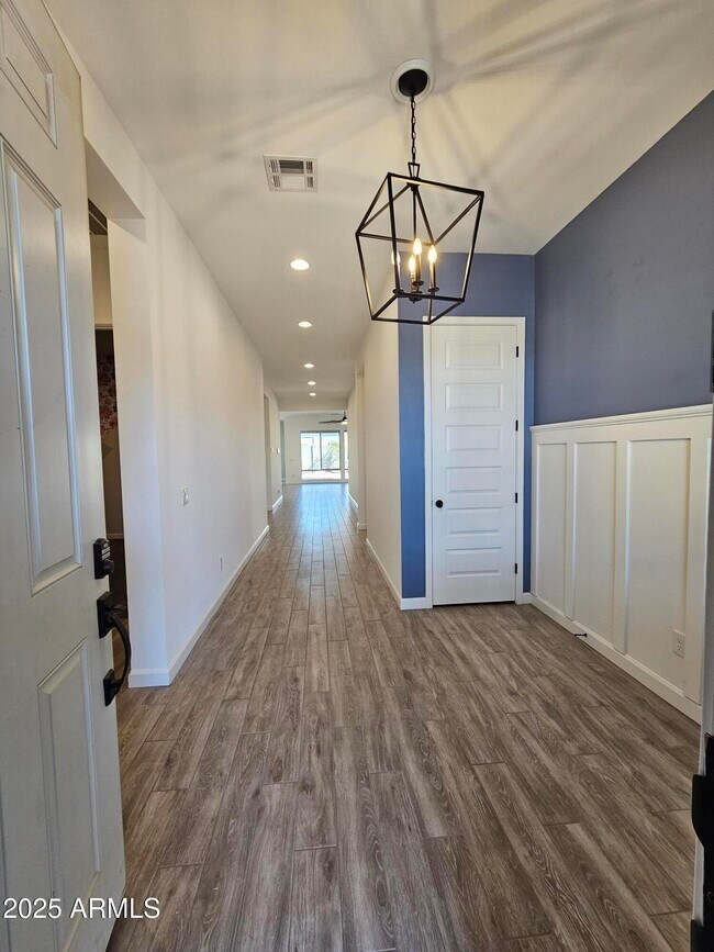 Foto del edificio - 11234 E Unity Ave