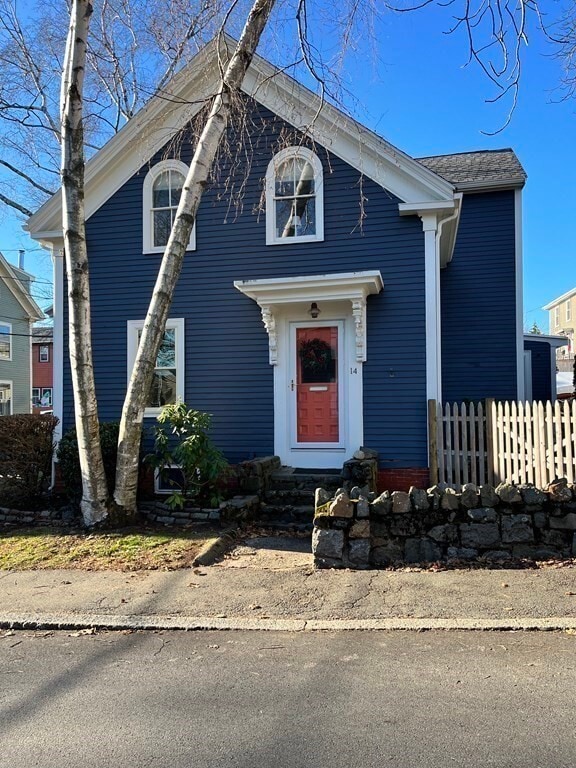 Primary Photo - 14 Cowell St