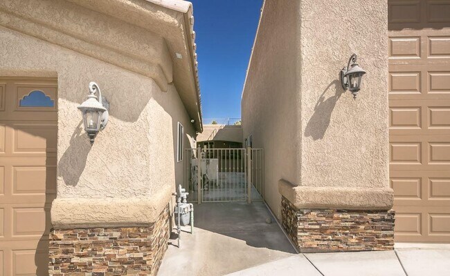 Foto del edificio - 2191 Fremont Dr