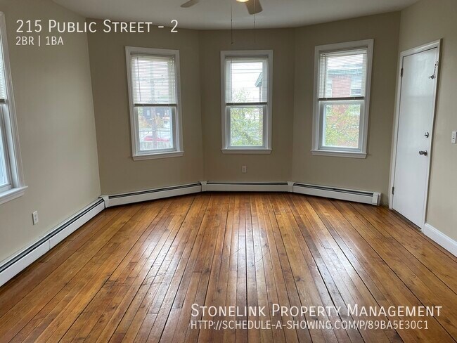 Building Photo - 215 Public St