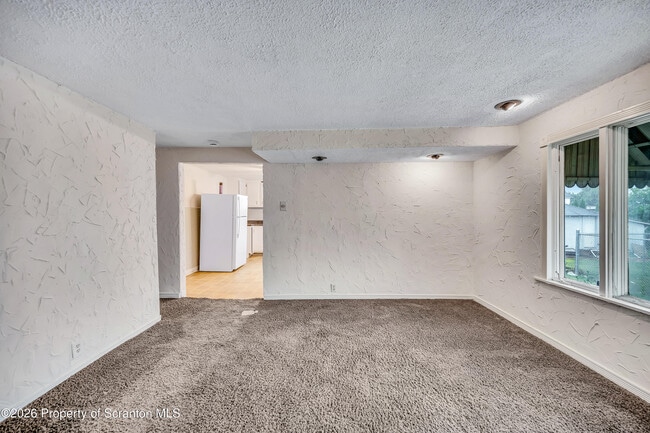 Foto del edificio - 1020 Farber Ct