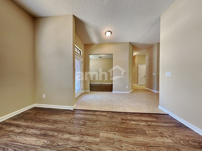 Building Photo - 12291 Winterset Ct