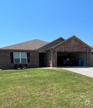 Building Photo - 6902 SW Pilgrim Rd