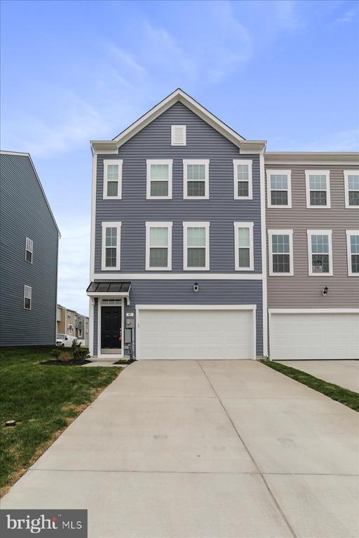 Foto principal - 85 Stafford Pl