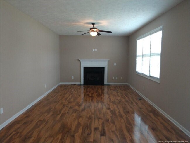Foto del edificio - 6031 Geranium Dr