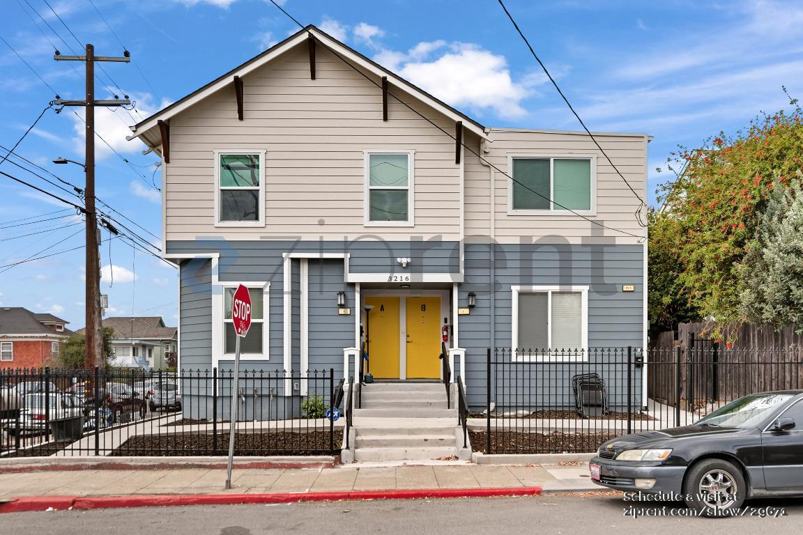 Primary Photo - 3216 California St