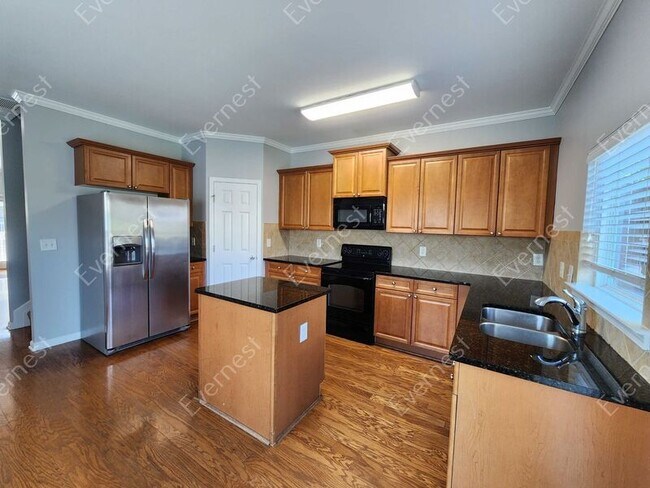 Foto del edificio - 2010 Liberty Ct NW