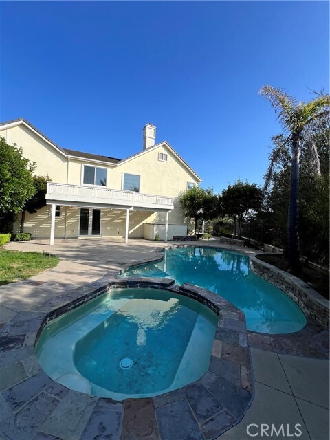 Building Photo - 17528 Cloverdale Way