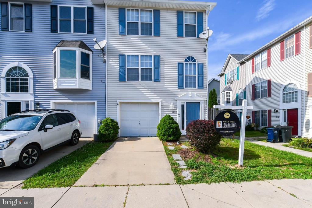 Foto principal - 9466 Sea Breeze Ct