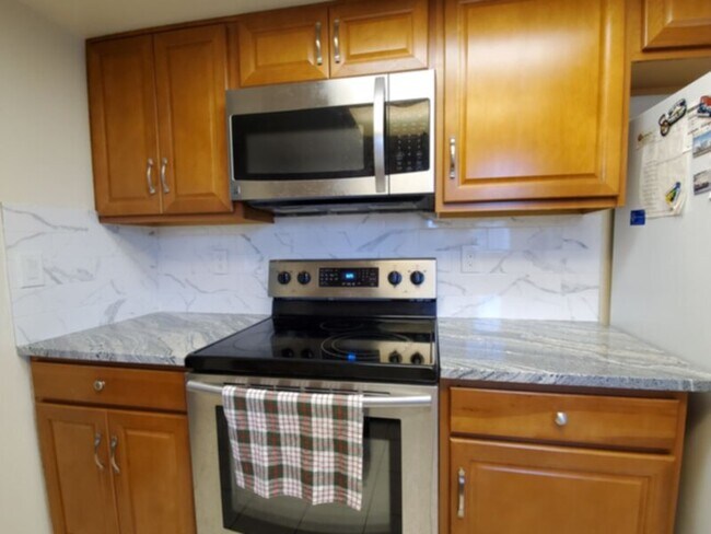 Foto del edificio - 9941 W Layton Ave