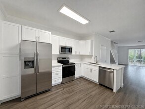 Building Photo - 3660 San Simeon Cir