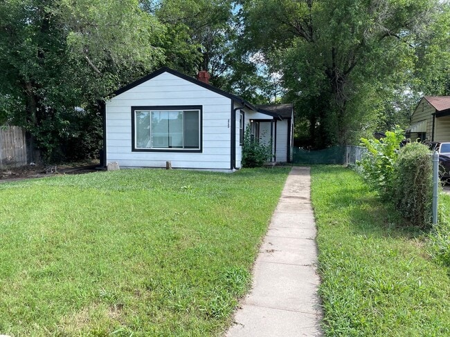 Foto del edificio - Updated 2-bedroom, 1-bathroom rental home located on Mossman Ave.