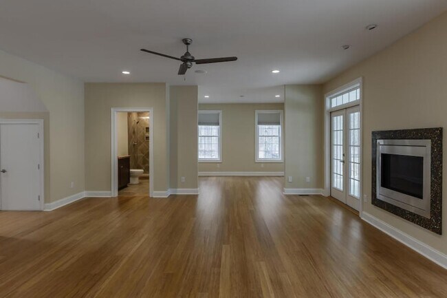 Foto del edificio - 10 Aurora Dr