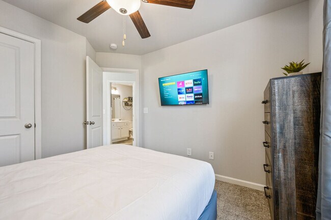 Foto del edificio - 2059 Pinnacle Walk
