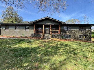 Building Photo - 1661 Kennesaw Due West Rd