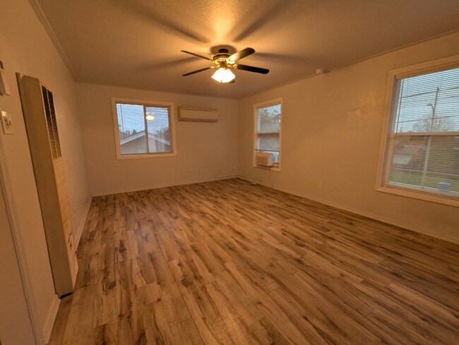 Foto del edificio - 1835 Washington Ave