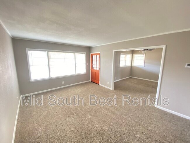 Building Photo - 4349 Windward Dr