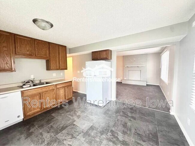 Foto del edificio - 2112 E Caulder Ave