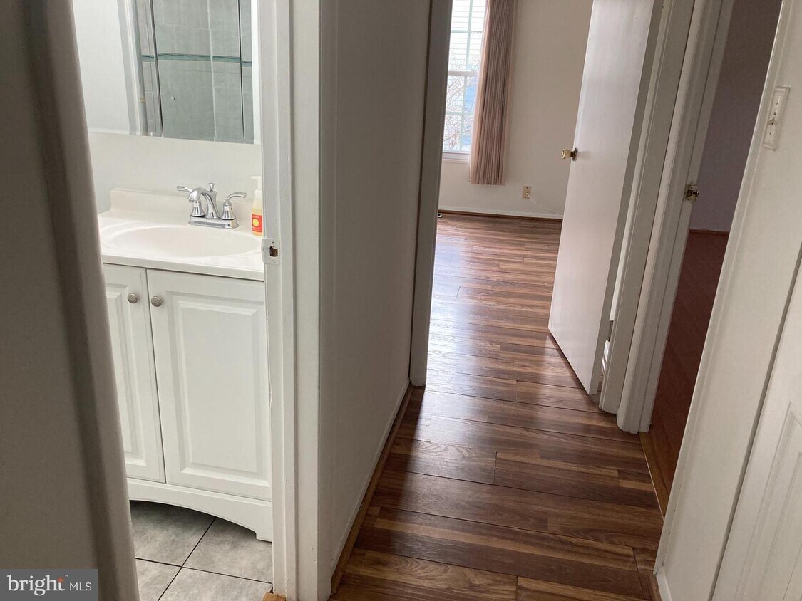 33 Falls Chapel Way, Reisterstown, MD 21136 Townhome Rentals in