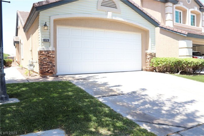 Building Photo - 10328 Birch Bluff Ln