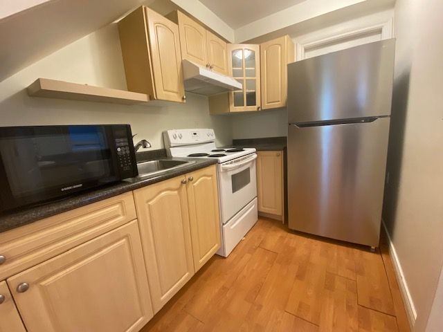 Building Photo - 2501 Mahon Av