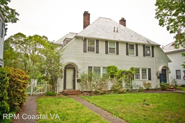 Building Photo - 3 br, 1 bath House - 209 Piez Ave
