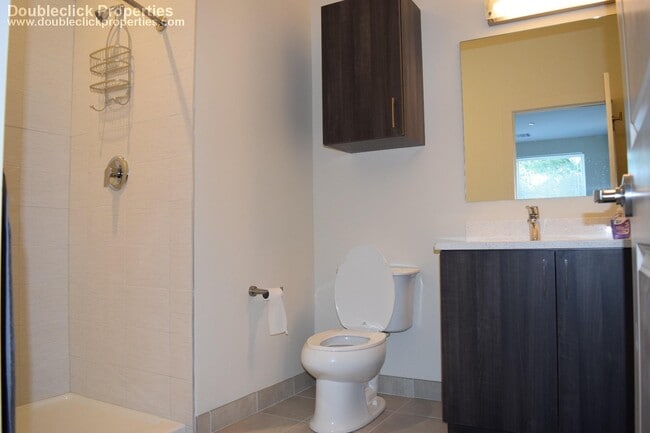 Building Photo - 180 Eastern Ave