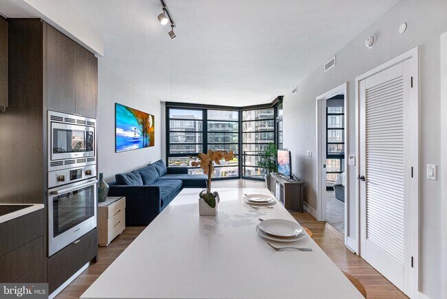 Foto del edificio - 1300 4th St SE