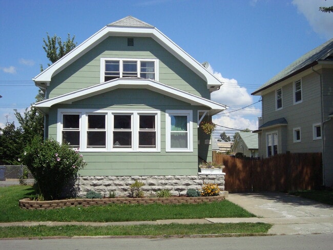 Front Exterior - 172 Villa Ave