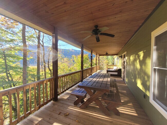 Foto del edificio - 97 N Coyote Springs Farm Rd
