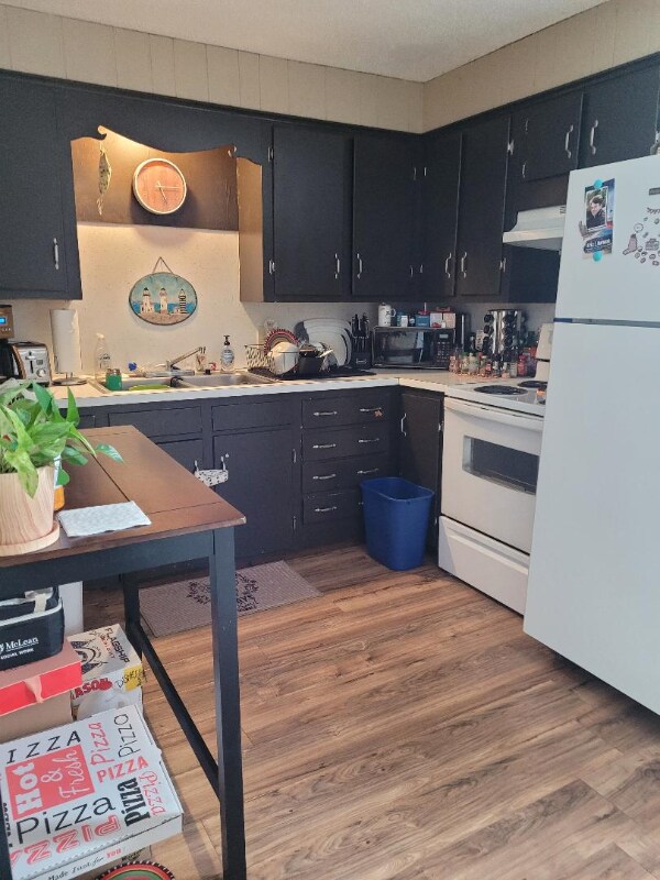 47 Providence St, West Warwick, RI 02893 Room for Rent in West