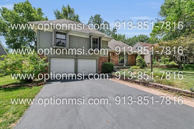 Building Photo - Close to oak park mall!