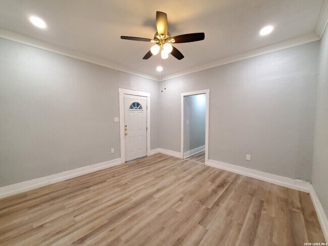 Foto del edificio - 2318 Ruiz St