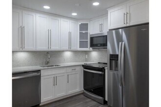 Building Photo - 116 Smithtown Blvd