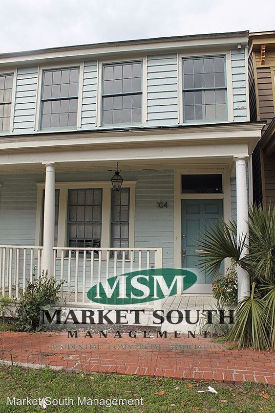 Foto principal - 2 br, 1.5 bath House - 104 E. Duffy Street