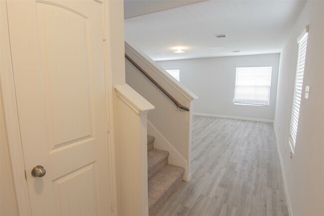 Foto del edificio - 5403 Hawksbury Creek Trail