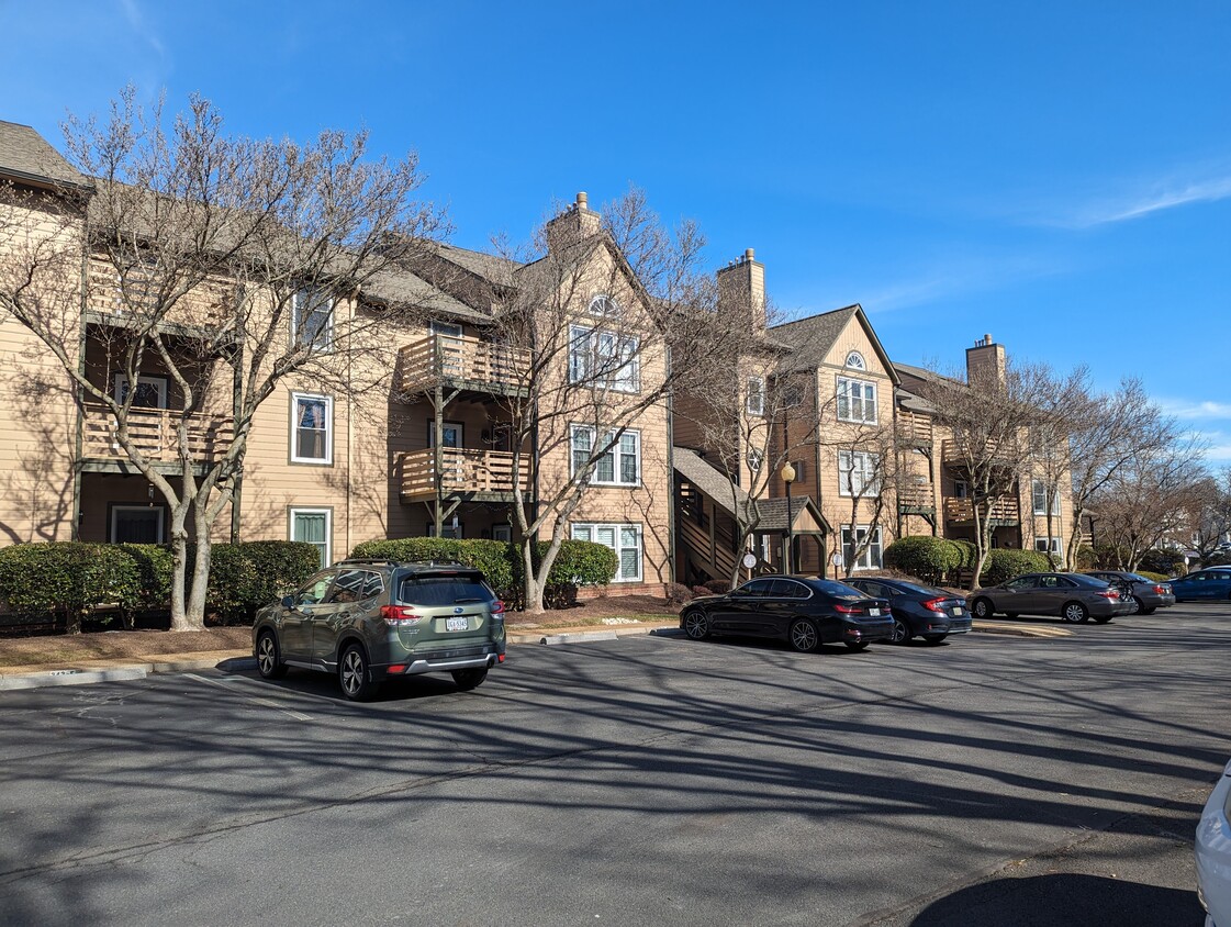 Primary Photo - 243 Loudoun St SW