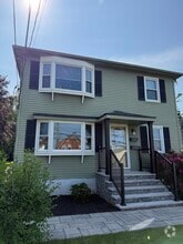 Building Photo - 500 Farmington Ave